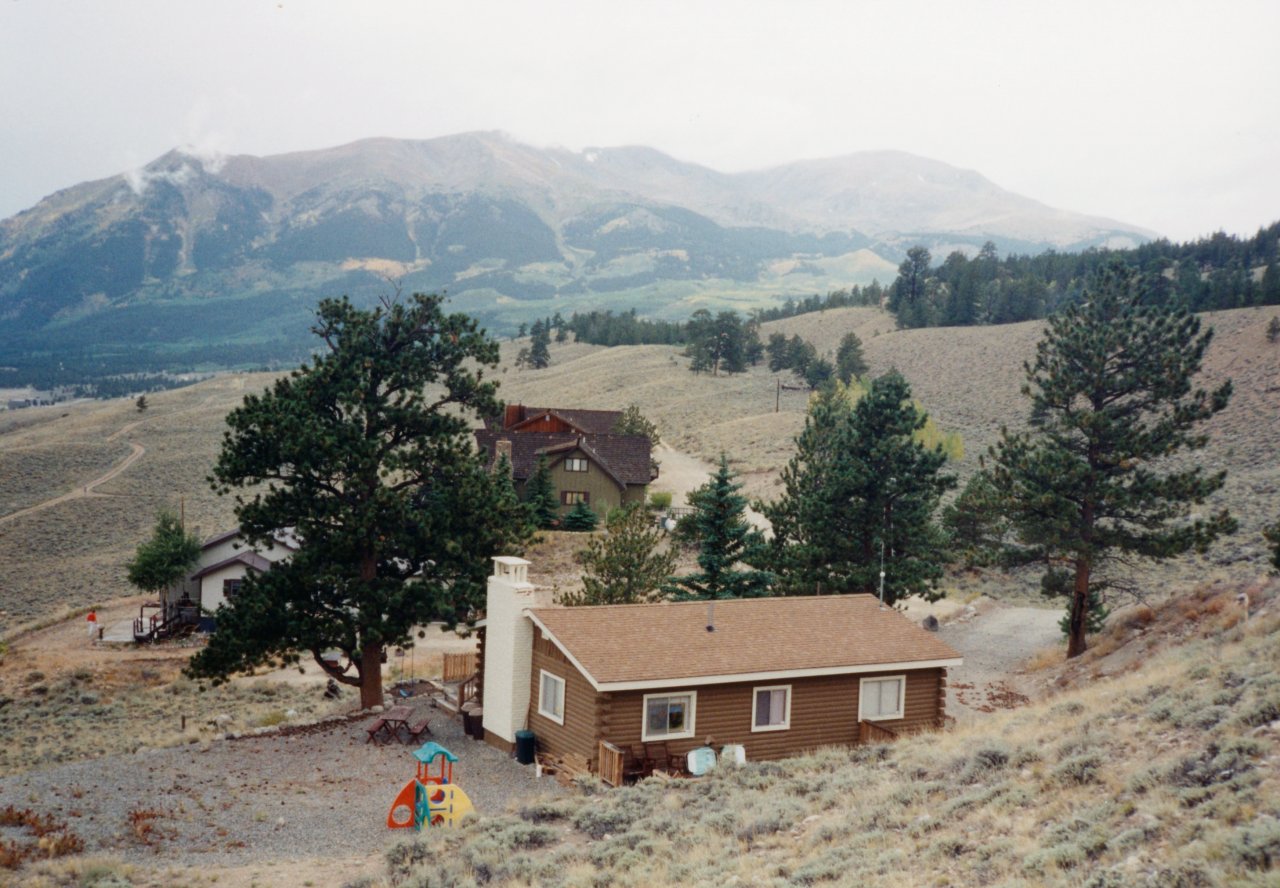 AandM bought the lot next ot this house- Twin Lakes 1996